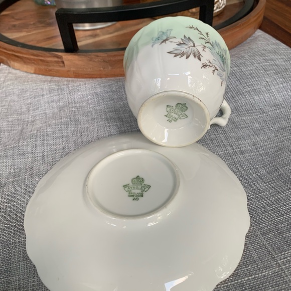Aynsley Teacup & Saucer - Picture 5 of 5